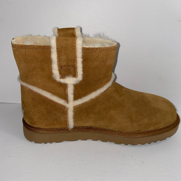 UGG Classic Mini Spill Sean Booties Size #8 - Picture 6 of 15